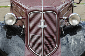 Röhr Junior Limousinen-Cabriolet Drauz (1933) - Kühlergrill nass - 18. ASC-Classic-Gala Schwetzingen 2022