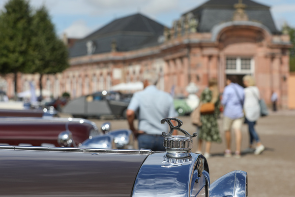 Röhr-R auf dem Kühlergrilll - 18. ASC-Classic-Gala Schwetzingen 2022