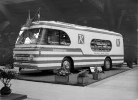 Rollender Verkaufswagen der Karosseriewerke Aarburg für den Konsum Verein Zürich - Genfer Automobilsalon 1959