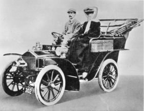 Rolls-Royce  (1904) - der erste verkauft Royce-Wagen