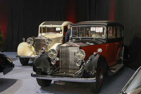 Rolls-Royce 20:25 Saloon by Thrupp & Maberly (1937) - Lot 113 an der Oldtimer Galerie Toffen Versteigerung von Gstaad am 29. Dezember 2024