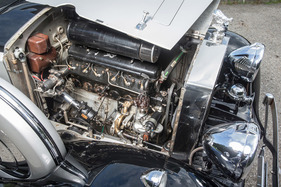 Rolls-Royce 25/30 HP (1936) - Reihensechzzylinder