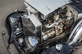 Rolls-Royce 25/30 HP (1936) - ein Vergaser musste reichen