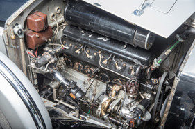 Rolls-Royce 25/30 HP (1936) - so um die 125 PS entwickelt der mächtige Sechszylinder
