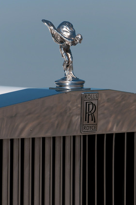Rolls-Royce Camargue (1979) - die berühmte Kühlerfigur, auch Emily genannt