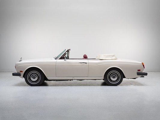 Bild: Rolls Royce Corniche Cabriolet (1976) - als Lot 25 an der Versteigerung 225 von auctionata am 4. Mai 2015