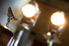 Rolls-Royce Corniche Cabriolet (1980) -die Kühlerfigur Emily - Retro Classics Stuttgart 2017