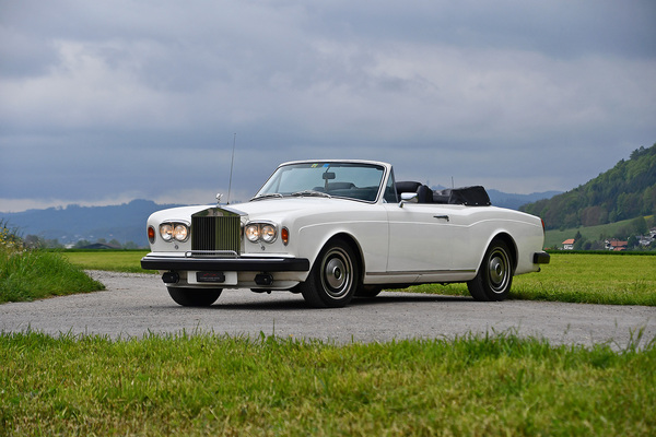 Rolls-Royce Corniche Convertible (1981) - as lot 14 at the Swiss Classic World auction of the Oldtimer Gallery on June 1, 2024