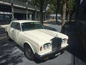 Rolls-Royce Corniche Coupe (1976) - angeboten an der Versteigerung der Oldtimer Galerie am 23. April 2016 in Toffen