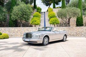 Rolls-Royce Corniche « Final Series » (2003) - als Lot 166 an der Artcurial-Versteigerung "Garden Party In Saint-Tropez" 2025