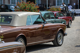 Rolls-Royce Corniche II Convertible (1978) - zusammen mit anderen Fahrzeugen dieser RR-Epoche - 20. ASC Classic-Gala Schwetzingen 2024