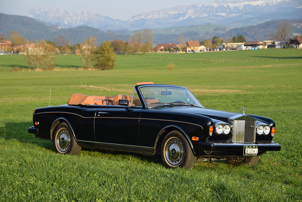 Rolls-Royce Corniche III Convertible (1992) - as lot 11 at the auction of the classic car gallery at the Dolder Grand Hotel on June 17, 2017