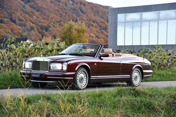 Rolls-Royce Corniche V (2000) - as lot 131 at the auction of the classic car gallery in Gstaad on December 29, 2019