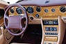 Rolls-Royce Corniche V (2000) - einen Bordcomputer gibt es nicht, wozu auch? (© Bruno von Rotz, 2012) Rolls-Royce Corniche V (2000) - einen Bordcomputer gibt es nicht, wozu auch? (© Bruno von Rotz, 2012)