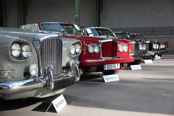 Bild: Rolls-Royce-Parade im Grand Palais - Bonhams-Versteigerung in Paris am 5. Februar 2015