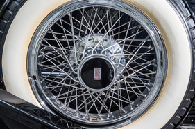Rolls-Royce Phantom I Ascot Tourer (1930) - auch im Reserverad findet sich ein RR-Zeichen