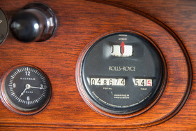 Rolls-Royce Phantom I Ascot Tourer (1930) - der Tacho im Stile einer Digitalanzeige