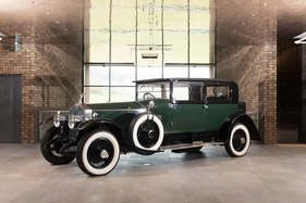 Rolls-Royce Phantom I Sports Saloon by Maythorn (1925) - als Lot 117 an der RM/Sotheby's "Passion for Elegance" Versteigerung am 19. Juni 2021