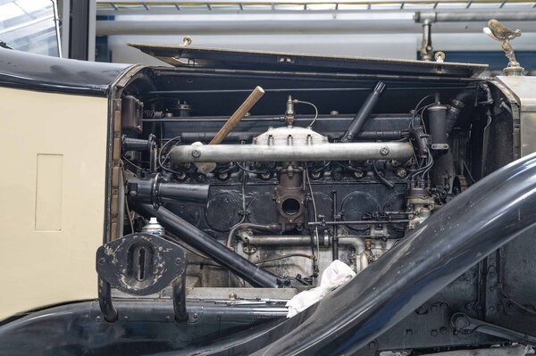 Bild: Rolls-Royce Phantom II (1929) - der Reihensechszylinder