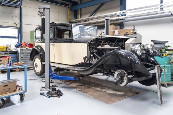 Bild: Rolls-Royce Phantom II (1929) - in der Werkstatt