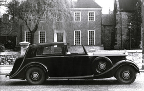 Rolls-Royce Phantom III - Sedanca de Ville mit Karosserie von H. J. Mulliner