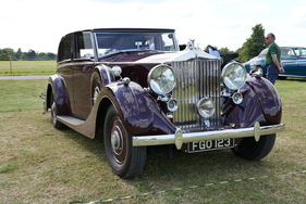 Rolls-Royce Phantom III von 1938 mit Sedanca-de-Ville-Karosserie von H. J. Mulliner