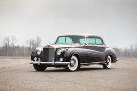 Rolls-Royce Phantom V Saloon Coupe by James Young (1962) - als Lot 135 an der RM/Sotheby's Arizona Versteigerung 2021