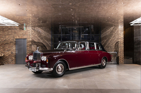 Rolls-Royce Phantom VI Special Limousine by Mulliner Park Ward (1990) - als Lot 121 an der RM/Sotheby's "Passion for Elegance" Versteigerung am 19. Juni 2021