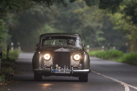 Rolls-Royce Silver Cloud I (1956) - man hört fast nur das Abrollgeräusch der Reifen