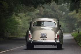 Rolls-Royce Silver Cloud I (1956) - still säuselt er dahin ...