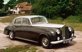 Rolls-Royce Silver Cloud II (1962) - hochbeiniger und altmodischer als der Nachfolger Silver Shadow (1962)