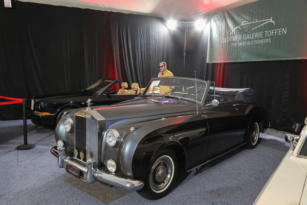 Rolls-Royce Silver Cloud II Drop Head Coupé (1961) - Lot 133 an der Oldtimer Galerie Toffen Versteigerung von Gstaad am 29. Dezember 2024