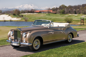 Rolls-Royce Silver Cloud II Drophead Coupé Adaptation H.J. Mulliner (1962) - als Lot 135 an der Villa Erba Versteigerung von RM Sotheby's am 23. Mai 2015 (1962)