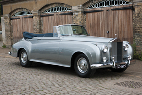 Rolls-Royce Silver Cloud II Drophead Coupé Adaptation by H.J. Mulliner (1960) - als Lot 153 an der RM Auction London vom 8. September 2014 (1960)