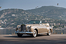 Rolls-Royce Silver Cloud II Drophead Coupé Adaptation by H.J. Mulliner (1962) - als Lot 165 an der RM Sotheby's Versteigerung in München am 18. Oktober 2025 (© Loic Kernen - Courtesy RM Sotheby's, 2025) Rolls-Royce Silver Cloud II Drophead Coupé Adaptation by H.J. Mulliner (1962) - als Lot 165 an der RM Sotheby's Versteigerung in München am 18. Oktober 2025 (© Loic Kernen - Courtesy RM Sotheby's, 2025)