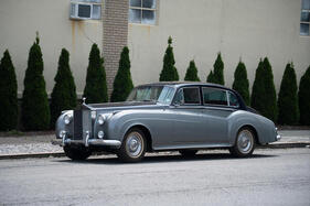 Rolls-Royce Silver Cloud II Long Wheelbase Sedan (1961) - angeboten als Lot 145 an der Bonhams The Greenwich Auction am 4. Juni 2023