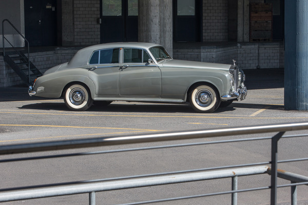 Rolls-Royce Silver Cloud III (1963) - annähernd 5,4 Meter lang und 1,9 Meter breit