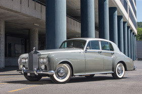 Rolls-Royce Silver Cloud III (1963) - dezent zweifarbig lackiert