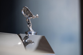 Rolls-Royce Silver Cloud III (1963) - die Emily zeigt sich gerne auf dem Kühlergrill