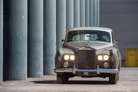 Rolls-Royce Silver Cloud III (1963) - mächtige Gestalt