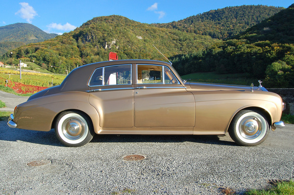 Bild: Rolls-Royce Silver Cloud III (1965) - als Lot 85 an der Versteigerung der Oldtimer Galerie in Toffen am 28. März 2020