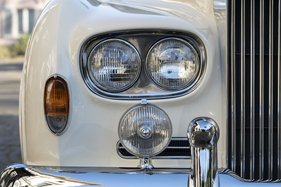 Rolls-Royce Silver Cloud III Flying Spur (1964) - Ein unverkennbarer Augenaufschlag