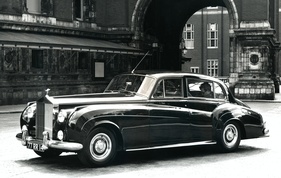 Rolls-Royce Silver Cloud LWB Saloon (1957) - als Langversion