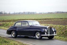 Rolls-Royce Silver Cloud LWB par Henri Chapron ex-Brigitte Bardot (1958) - als Lot 211 an der Artcurial-Versteigerung anlässlich der Rétromobile Paris am 18./19. März 2022