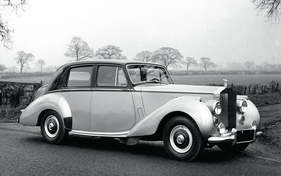 Rolls-Royce Silver Dawn (1952) - Nachkriegsdesign und Silver-Cloud-Vorgänger