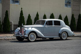 Rolls-Royce Silver Dawn Standard Steel Saloon (1953) - angeboten als Lot 165 an der Bonhams The Greenwich Auction am 4. Juni 2023