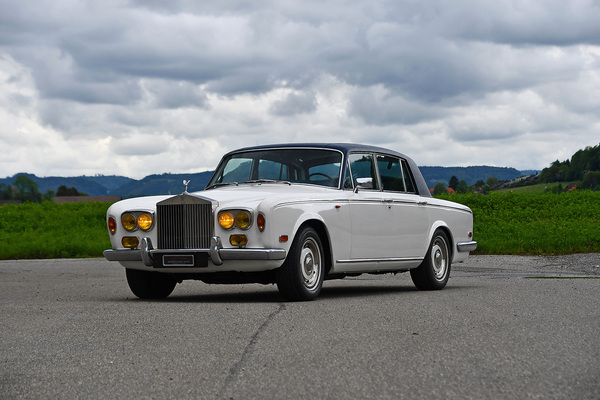 Bild: Rolls-Royce Silver Shadow (1975) - angeboten in der Versteigerung der Oldtimer Galerie Toffen am 22. März 2025