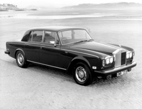 Rolls-Royce Silver Shadow (1977) - ob einem der Spoiler der Serie II gefällt, ist Geschmacksache