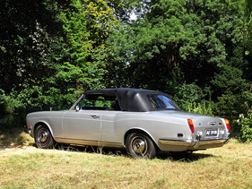 Rolls-Royce Silver Shadow Drophead Coupé (1970) - auch geschlossen mit eleganter Statur