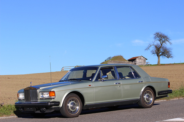 Rolls-Royce Silver Spirit (1984) - angeboten an der Versteigerung der Oldtimer Galerie in Toffen am 28. November 2015